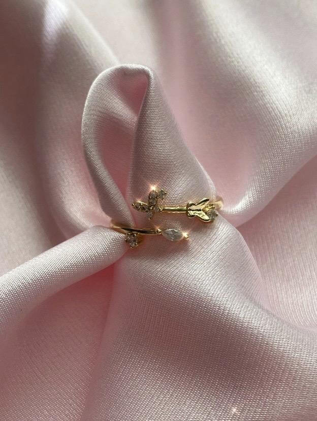 butterfly ring