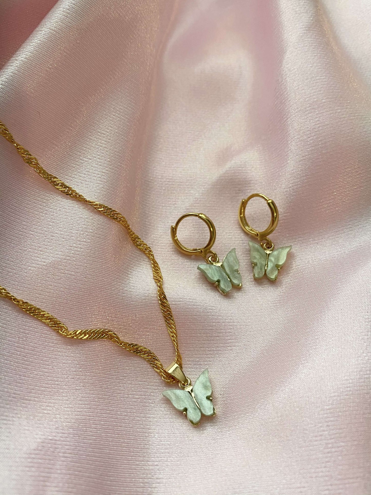 Clover Butterfly Necklace - Luna Alaska Jewelry