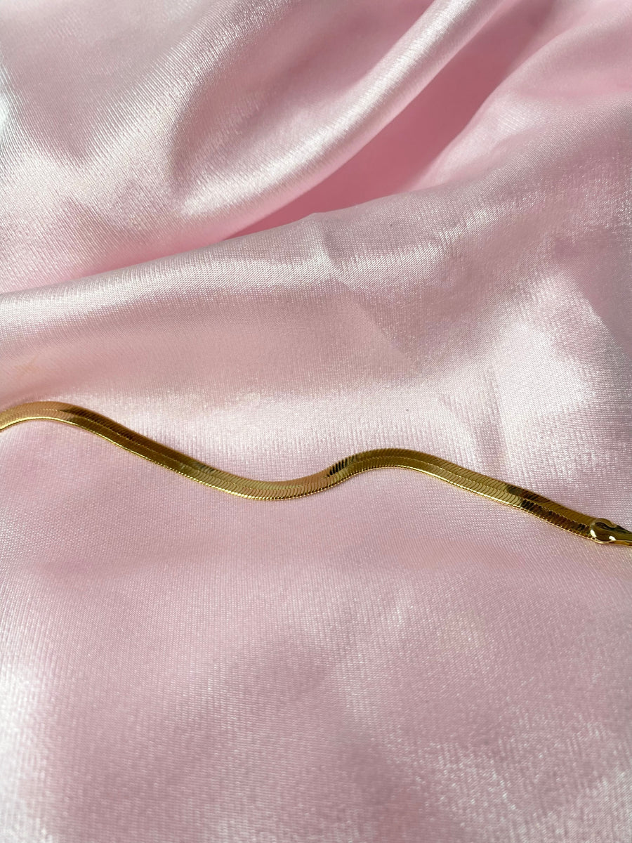 Herringbone Bracelet (18k gold) Luna Alaska Jewelry