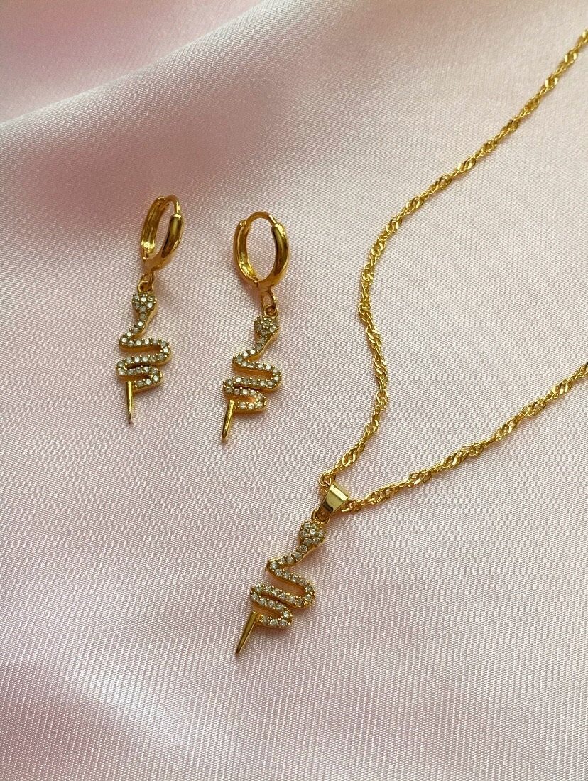 Gemstone Snake Necklace - Luna Alaska Jewelry