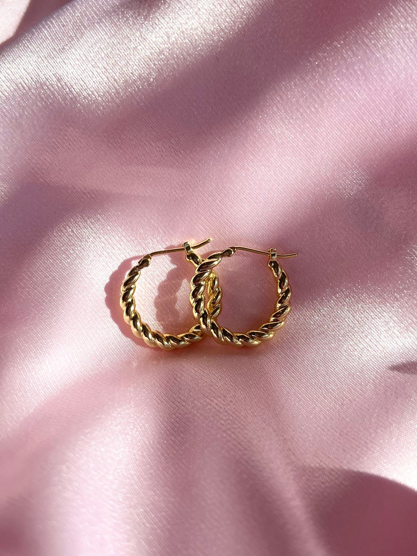 Aurora Hoops (14k gold)