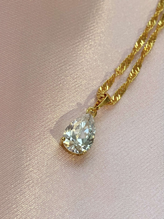 Daphne Dewdrop Necklace (18k gold) - Luna Alaska Jewelry