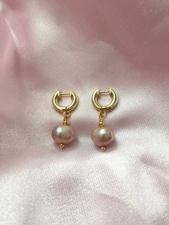 Pearl Drop Huggies (18k gold) - Luna Alaska Jewelry