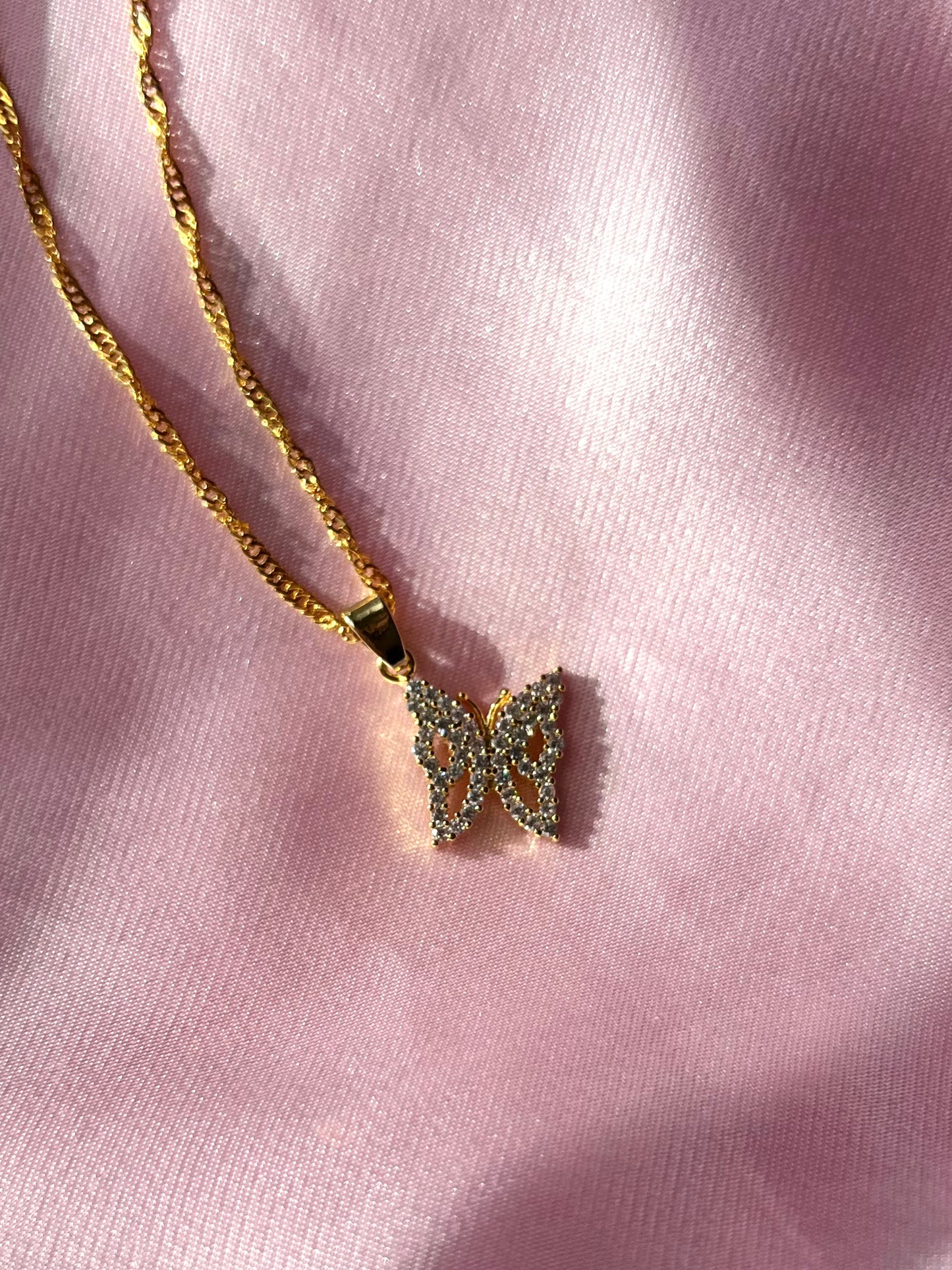Load image into Gallery viewer, Luxe Butterfly Necklace (18k gold)
